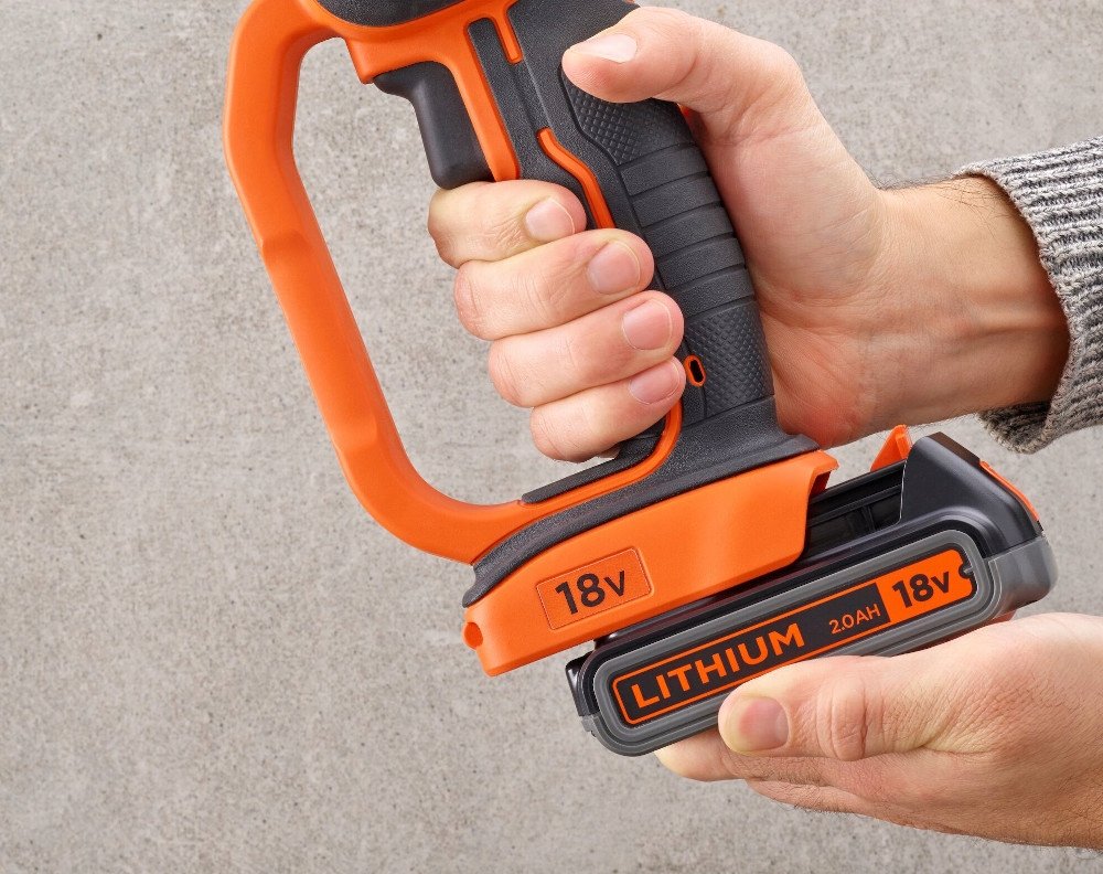 image-183.jpeg BLACK DECKER Nabíjačka 14.4V 18V + 2x batéria 2.0Ah