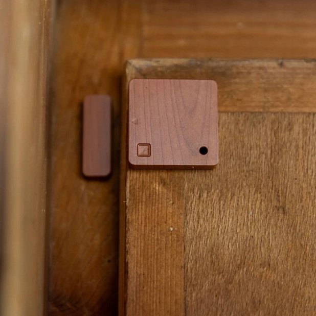 Bluetooth senzor otvorenia dverí/okna hnedý Shelly BLU
