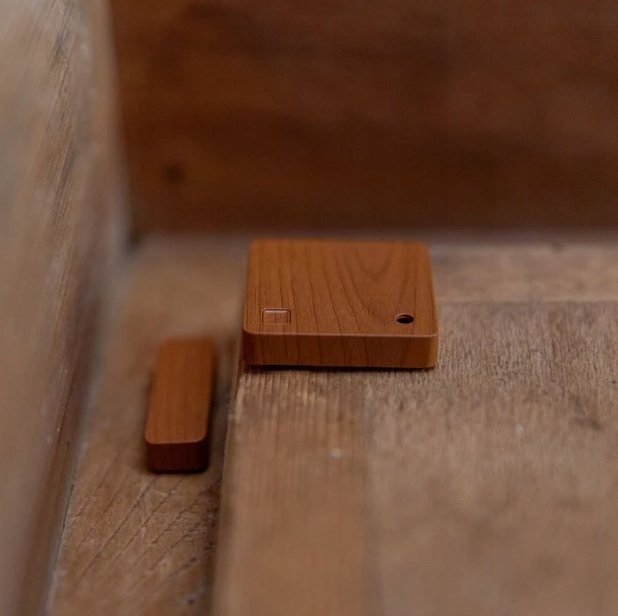 Bluetooth senzor otvorenia dverí/okna hnedý Shelly BLU