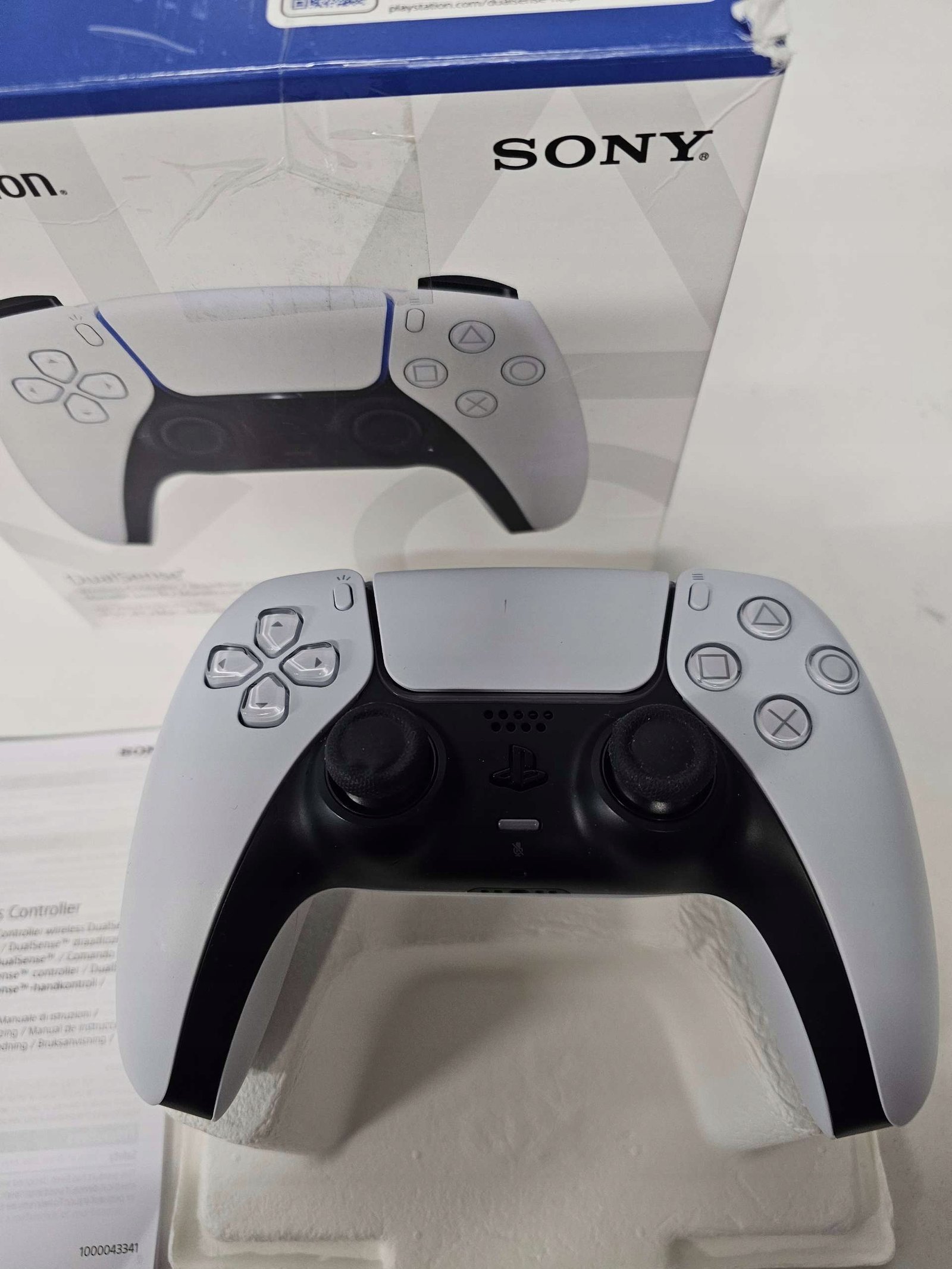 image-1055.jpeg Bezdrôtový ovládač Sony DualSense biely pre PlayStation 5