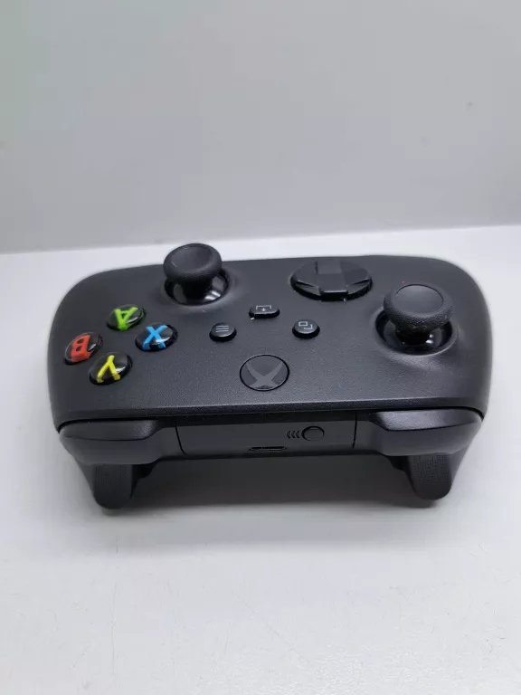 image-1199.jpeg Ovládač Microsoft Xbox + kábel pre PC