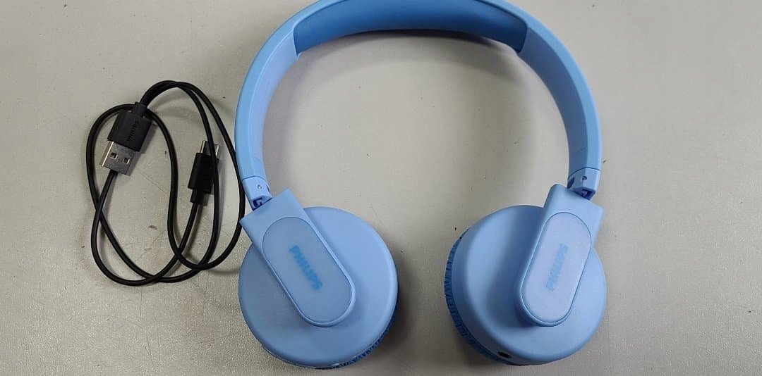 image-1303.jpeg Bezdrôtové slúchadlá na uši pre deti modré Philips TAK4206BL