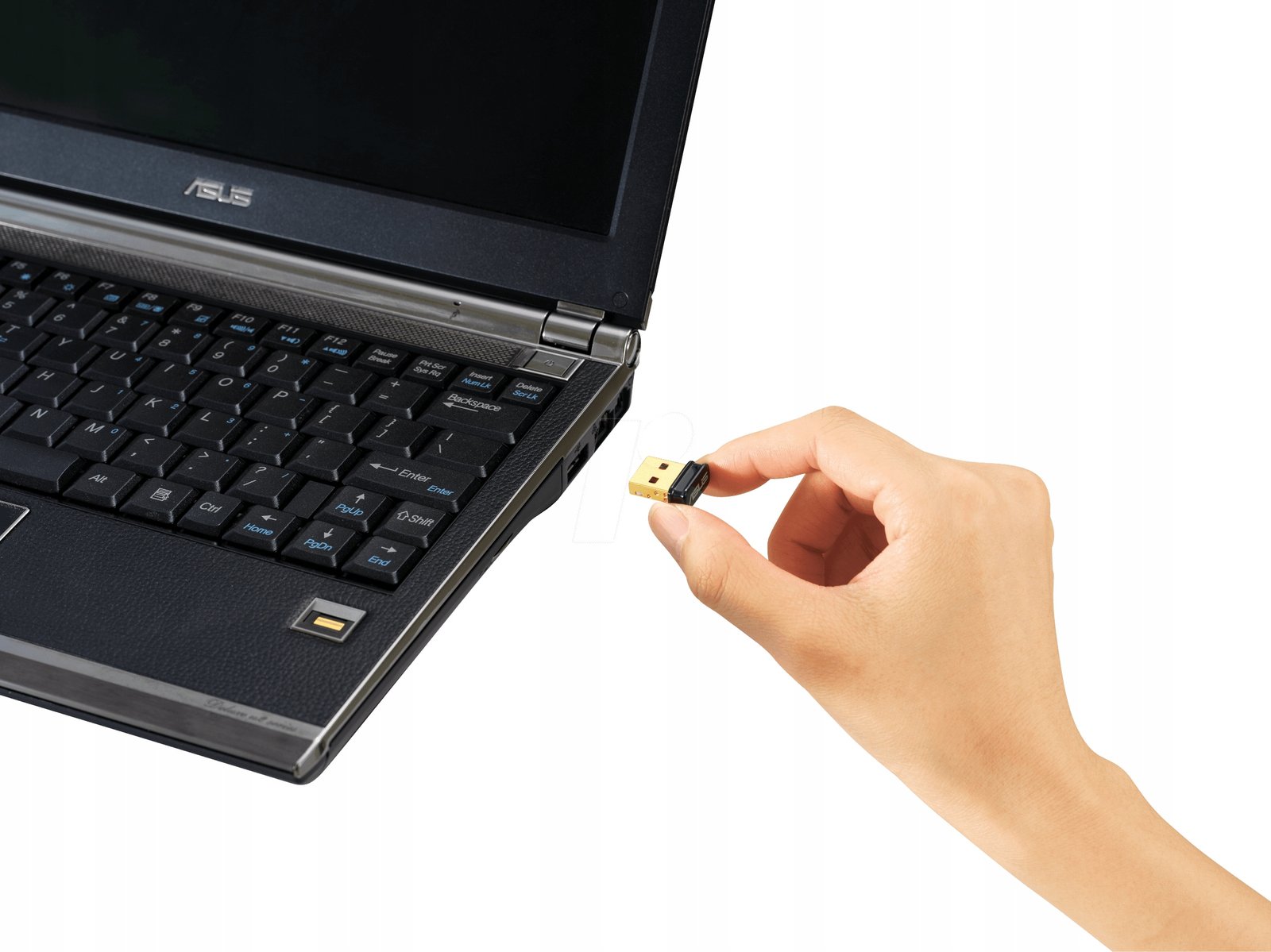 image-2227.jpeg Sieťový adaptér Asus Bluetooth USB 2.0 USB-BT500