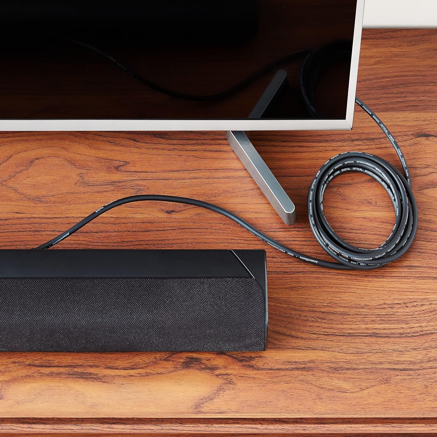 image-2502.jpeg AmazonBasics HL-003143 audio kábel 3 m TOSLINK Čierny