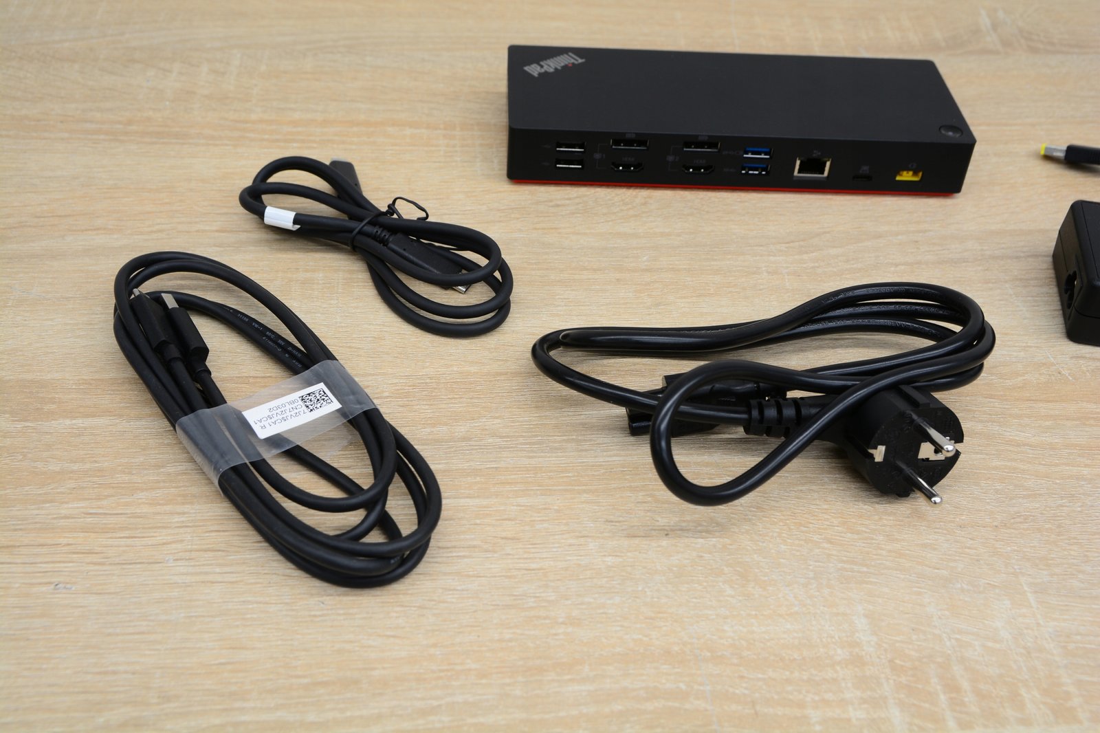 image-57.jpeg Dokovacia stanica Lenovo 40AF0135UK ThinkPad Hybrid USB-C