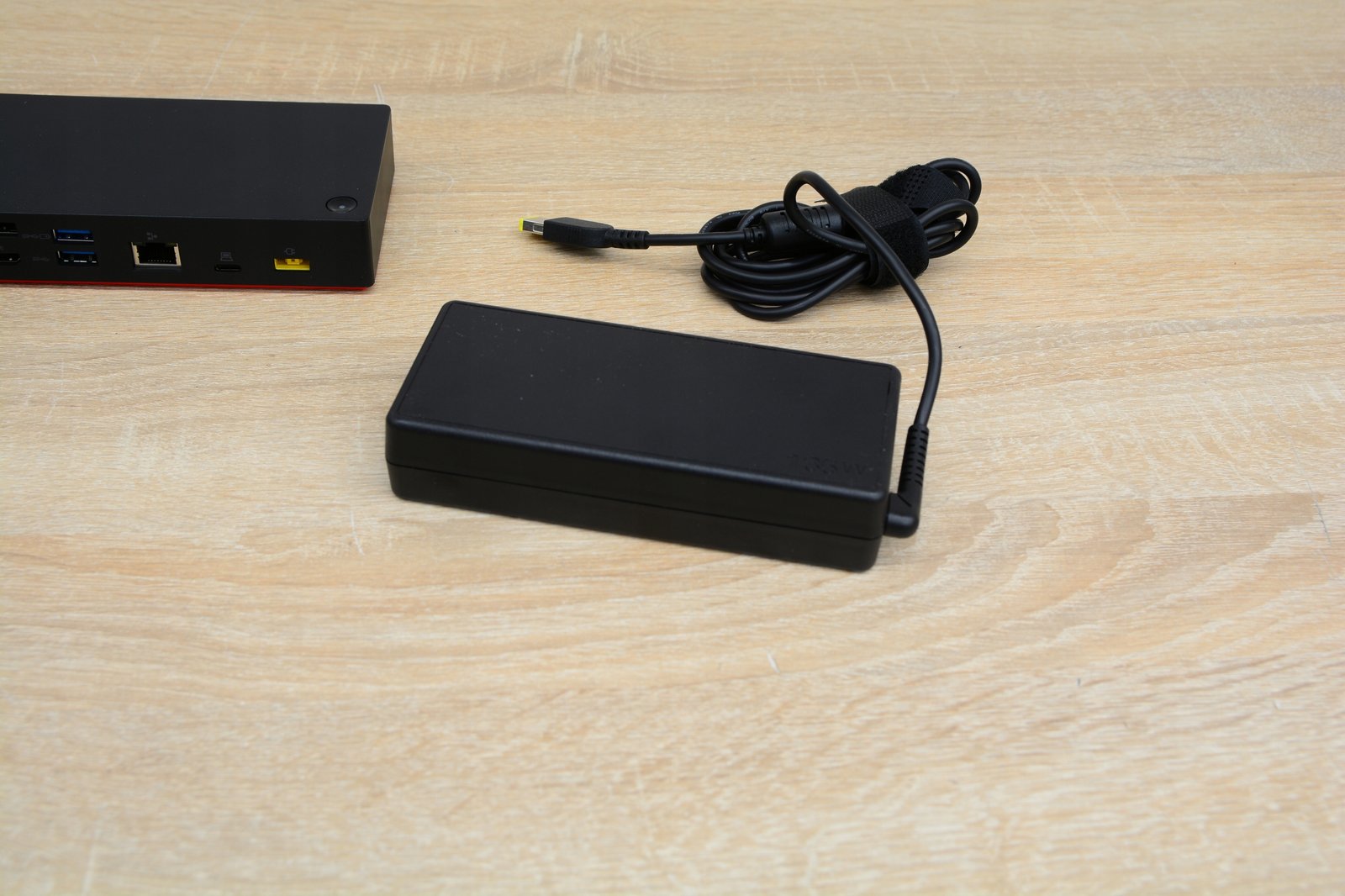 image-58.jpeg Dokovacia stanica Lenovo 40AF0135UK ThinkPad Hybrid USB-C
