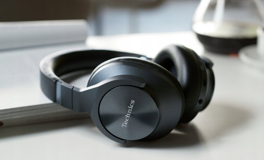 image-892.jpeg Bezdrôtové slúchadlá na uši Technics EAH-A800E-K