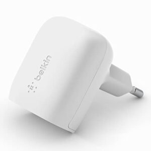 01-346.jpg Belkin BoostCharge 20 W — sieťová nabíjačka USB-C s PD a PPS biela