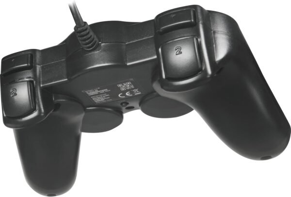 04-124.jpg Speedlink Thunderstrike — káblový USB gamepad pre počítač s turbo funkciou
