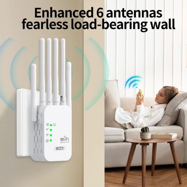 06-33.jpg Zosilňovač Wi-Fi signálu do zásuvky so 6 anténami a dvoma LAN portami