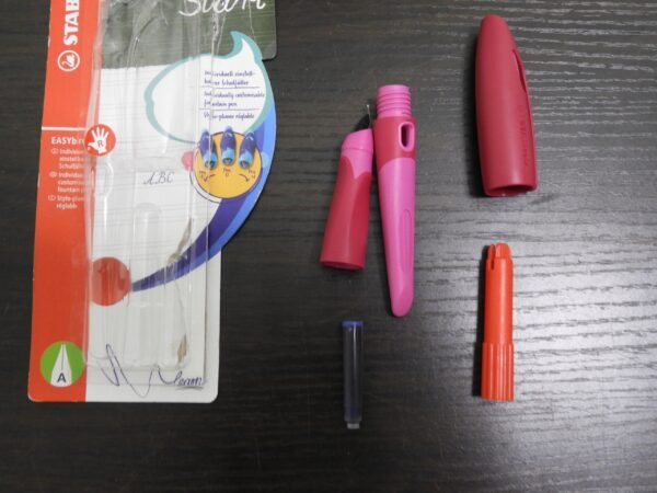 45814ac04d89a4916855b96f68b7.jpg Plniace pero Stabilo modré
