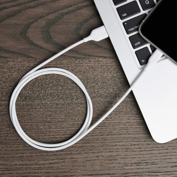 465723cf405d9c5ae4e3d56d8f5a.jpg Kábel AMAZON BASICS USB - Apple 30-pin 1 m biely