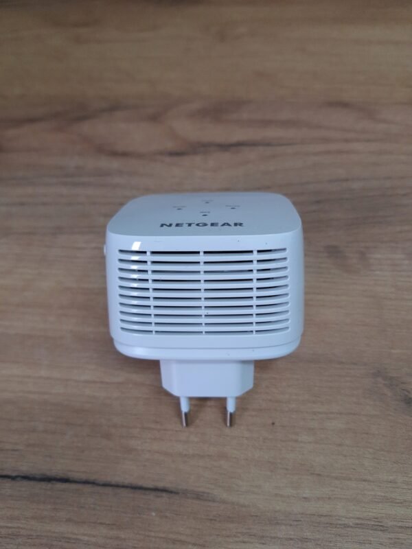 55e6052b4fa8a9fb4db17a962362.jpg Zosilňovač Wi-Fi signálu Netgear EX3110