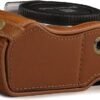 Kožená taška na fotoaparát MegaGear Ever Ready s popruhom, kompatibilná s modelom Olympus OM-D E-M10 Mark III