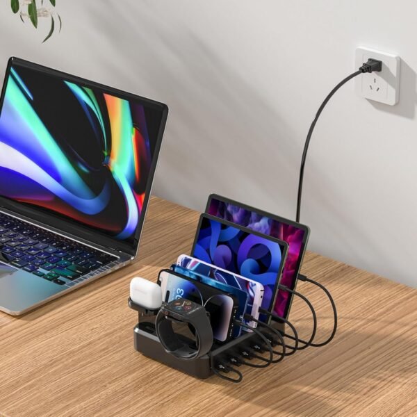 ZWOOS USB nabíjacie stanica 68 W/12 A so 6 konektormi a rýchlym nabíjaním PD 20 W pre iPhone 14/13, držiak iWatch 2 v 1, vrátane 8 káblov pre telefóny, tablety a ďalšie zariadenia