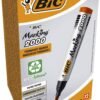 811lxJZbSsL._AC_SL1500_.jpg Permanentný fix BIC Marking 2000, červený, balenie po 12 ks, vodovzdorné pero vhodné aj na kartón, plast a drevo, s okrúhlou špičkou, šírka čiary: 1,7 mm