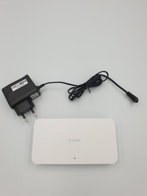 SIEŤOVÝ PREPÍNAČ SWITCH D-LINK