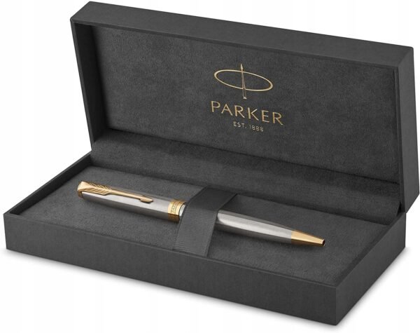 Modré pero Parker