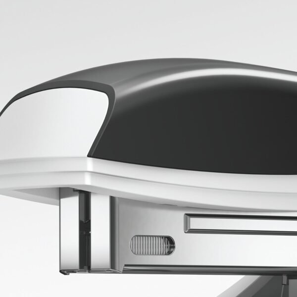 Leitz NeXXt 5502 — kancelárska zošívačka na 30 listov s 200 spinkami 24/6 čierna
